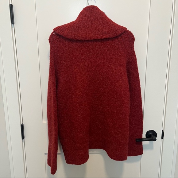 $425 NWT Vince Italian Boucle Turtleneck Tunic
Sweater Alpaca Ruby Ink Red Med - Picture 4 of 7